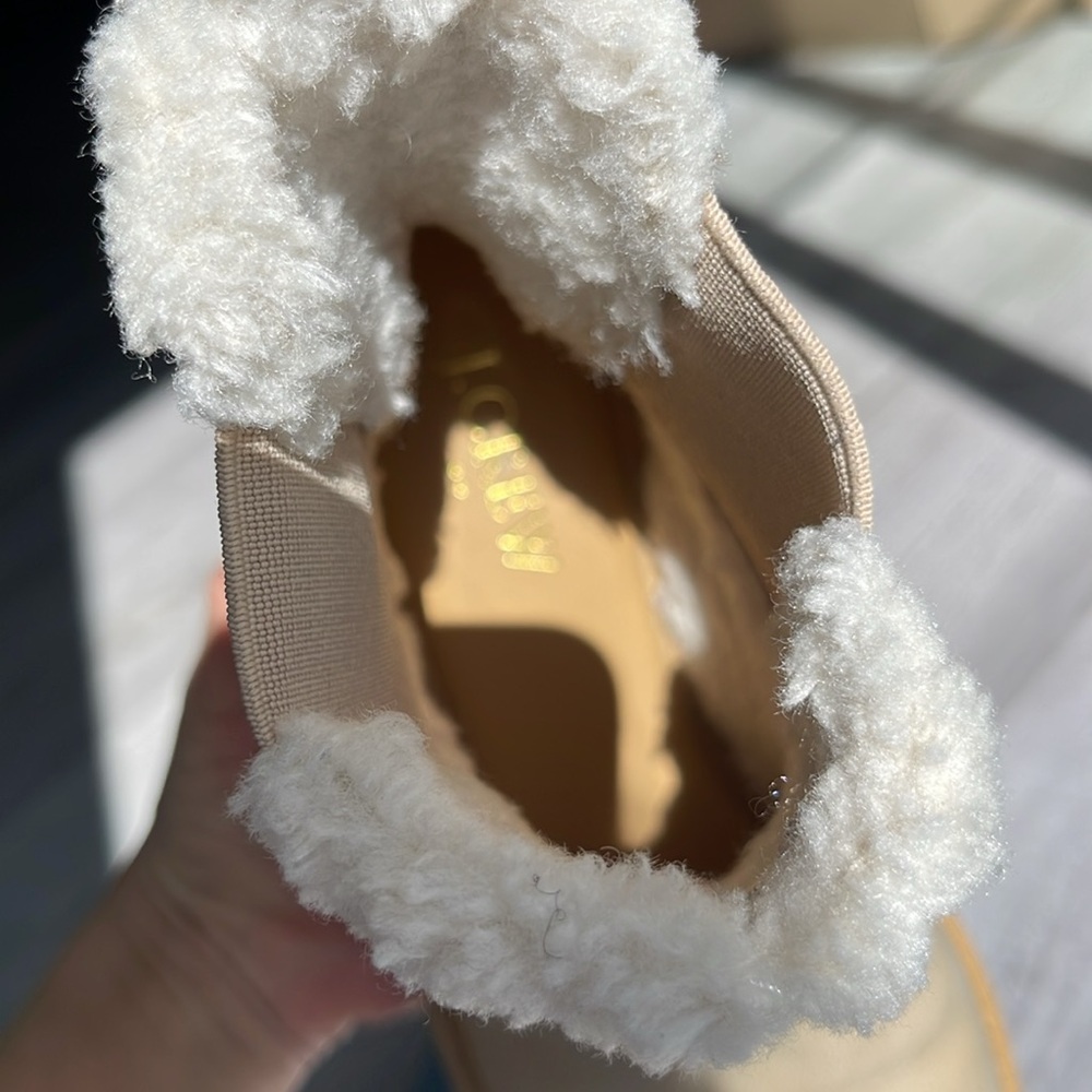 J. Crew Factory Sherpa-lined chelsia boots, size 6,5. - Picture 11 of 12